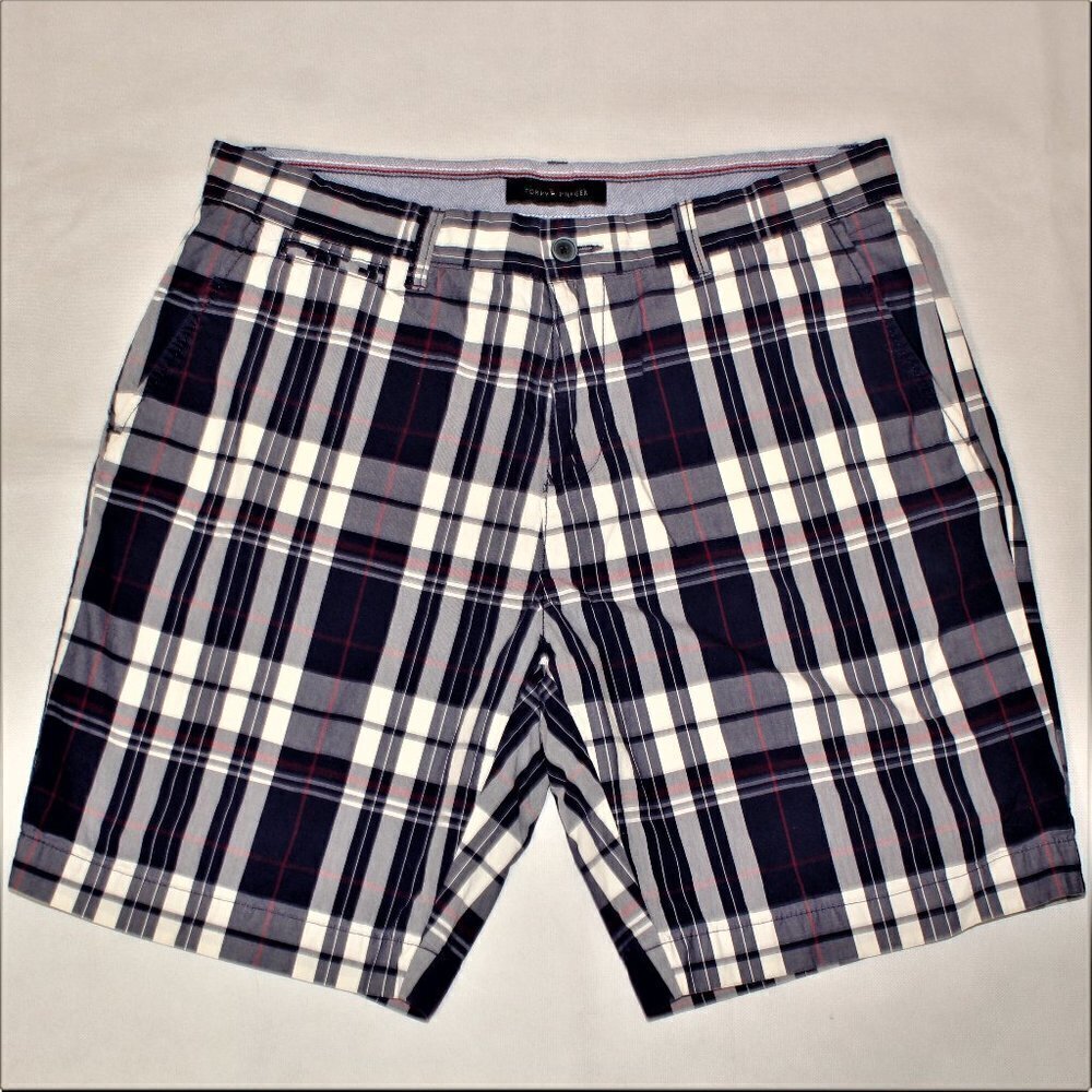 Tommy Hilfiger Men Shorts Size 34